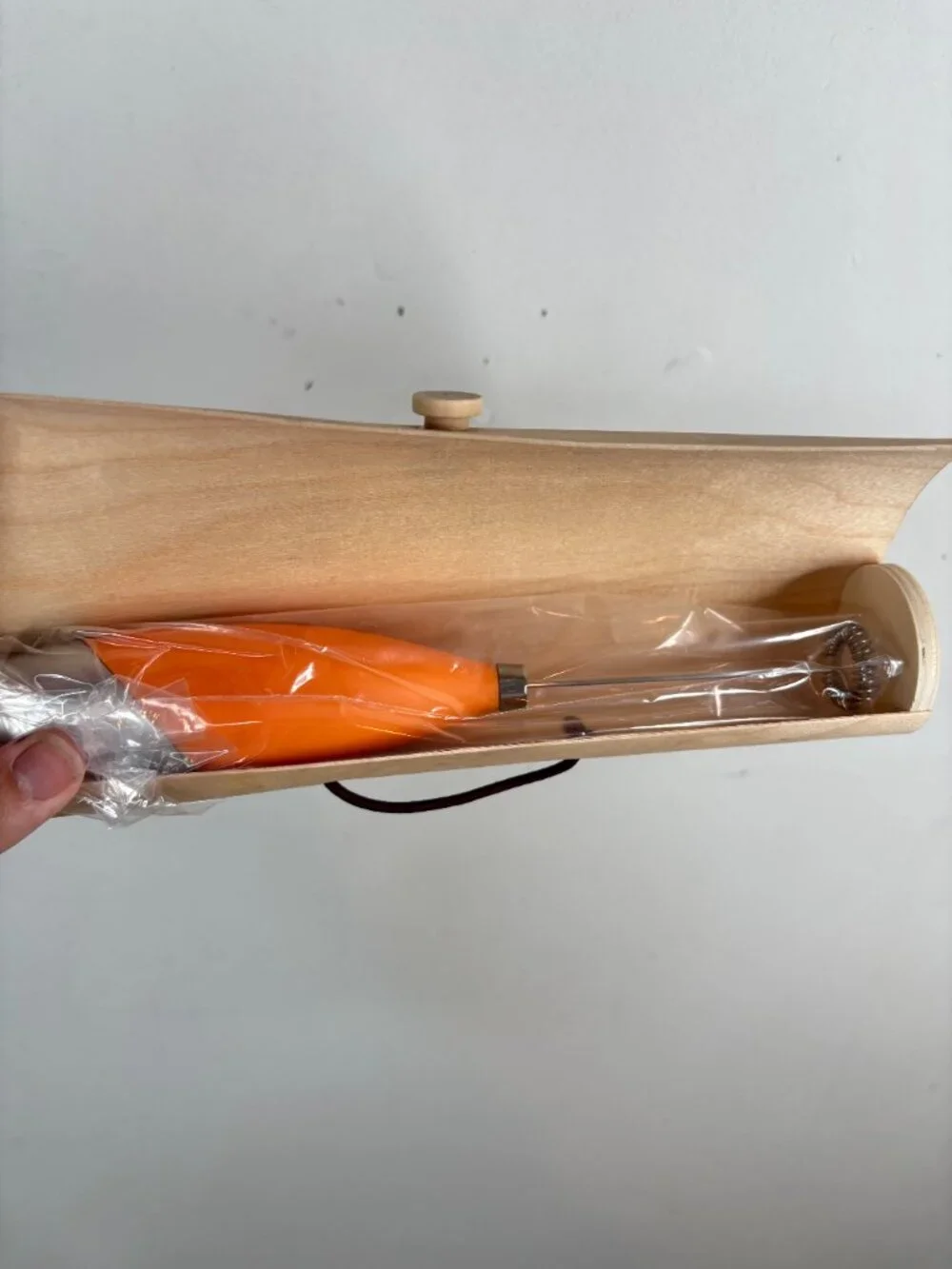 NEW NIB Four Sigmatic Milk Frother Wand Bamboo Storage Case Handheld Orange